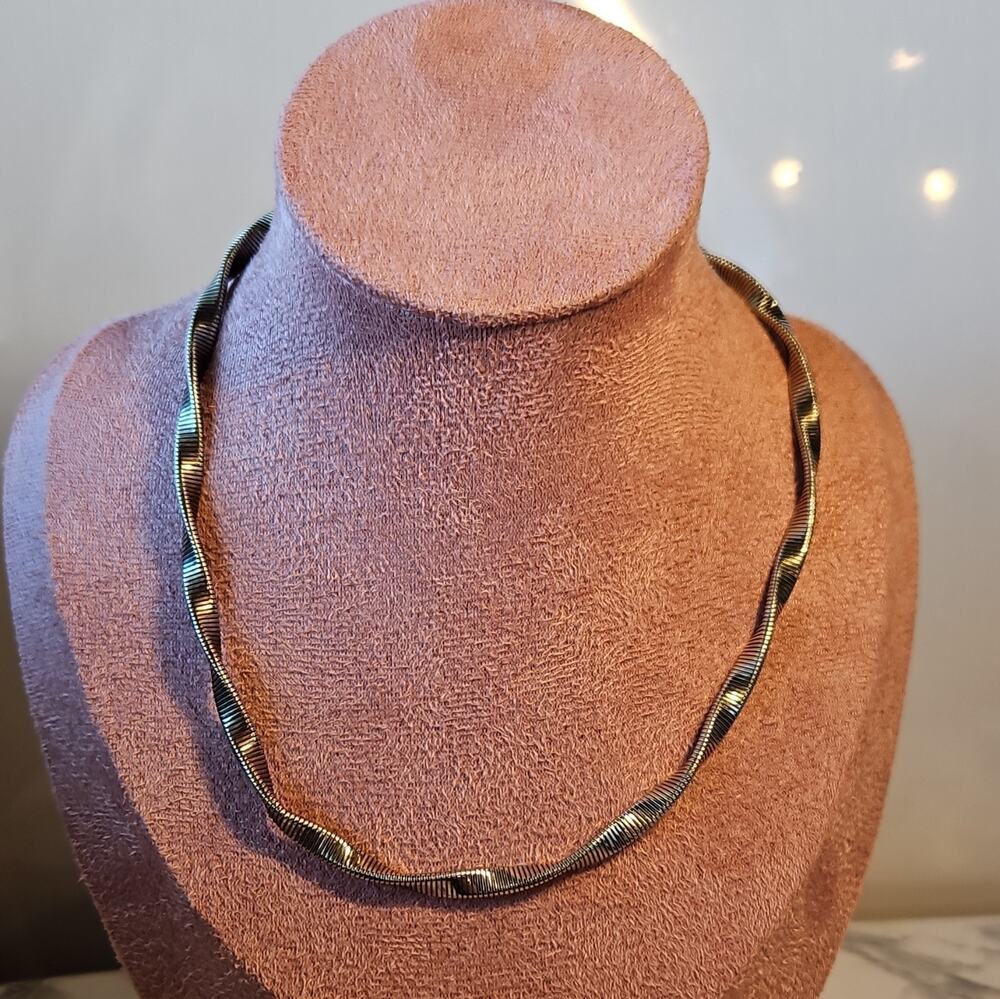 Silver toned D.Nation coiled necklace 15in